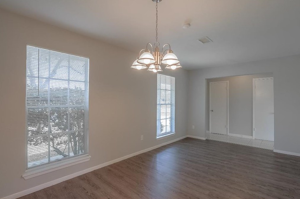 11106 Roandale Dr, Houston TX  77048-1521 exterior