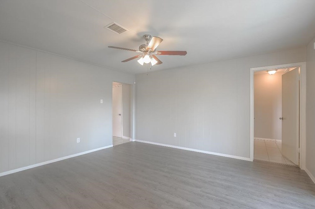 11106 Roandale Dr, Houston TX  77048-1521 exterior