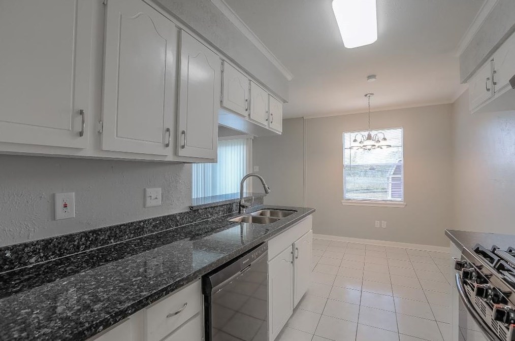 11106 Roandale Dr, Houston TX  77048-1521 exterior