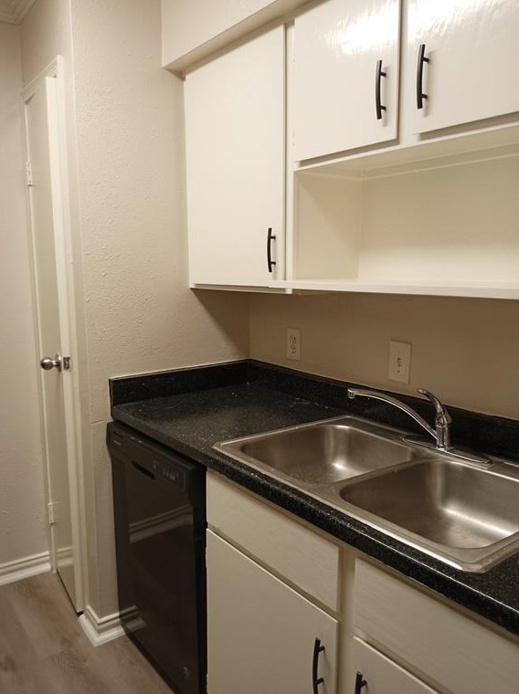 12500 Sandpiper Dr Apt 208, Houston, TX 77035