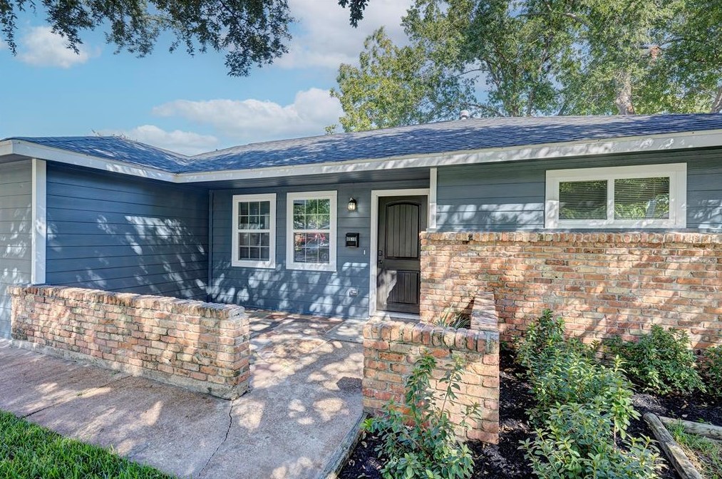8510 Alcott Dr, Houston, TX 77080