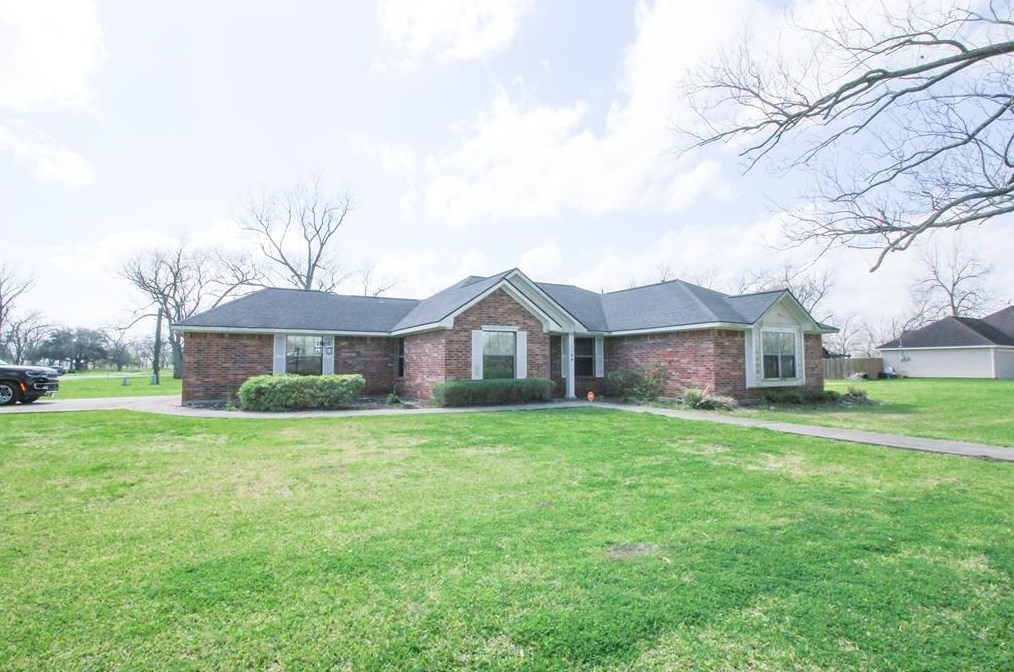 1780 Boling Dome Dr, Iago, TX 77420