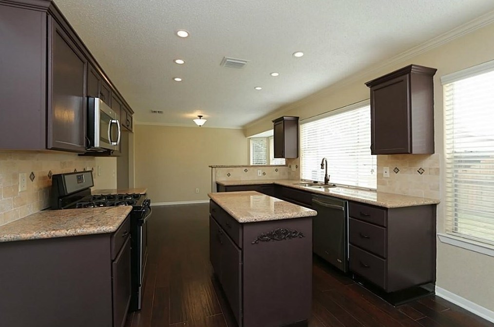 5203 Bear Pass Ct, Katy, TX 77449-6015