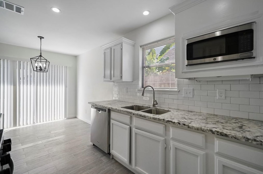 2426 Loyanne Dr, Spring TX  77373-6270 exterior