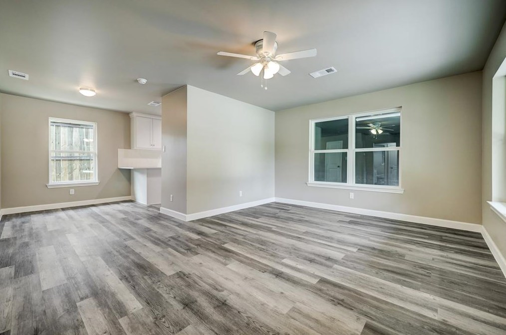 8817 Emmott Rd, Houston TX  77040-3507 exterior