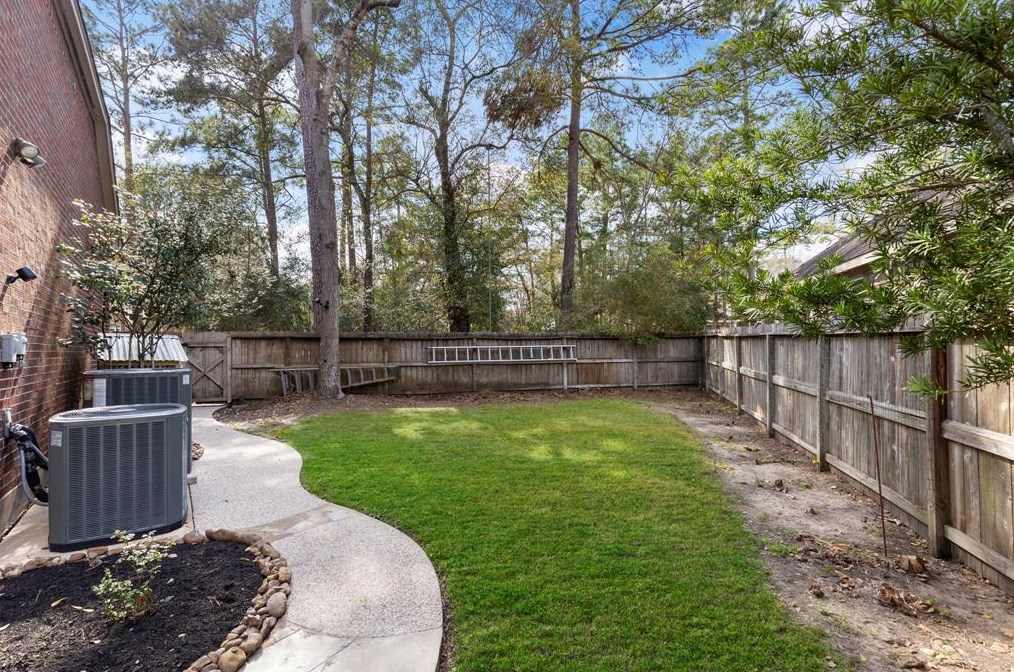 38 Evian Path Ct, Spring TX 77382-1317 exterior