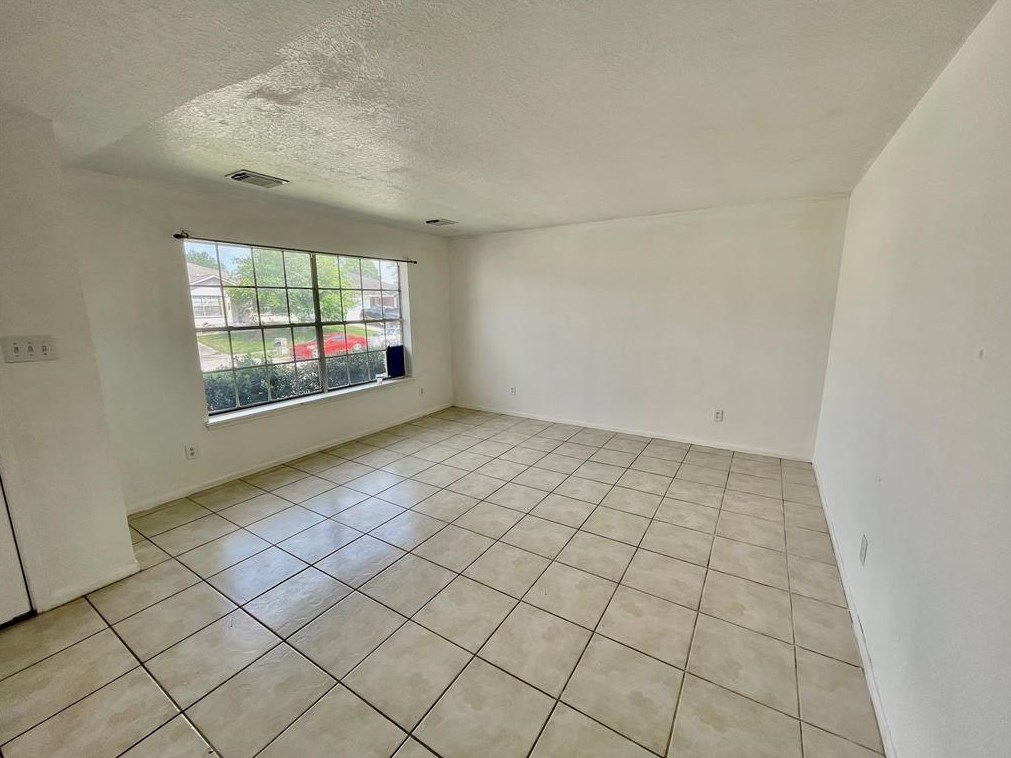 10914 Bradford Way Dr, Houston, TX 77075