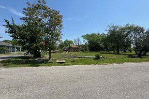 530 El Paso Ave, Port Arthur, TX 77640 - Photo 1