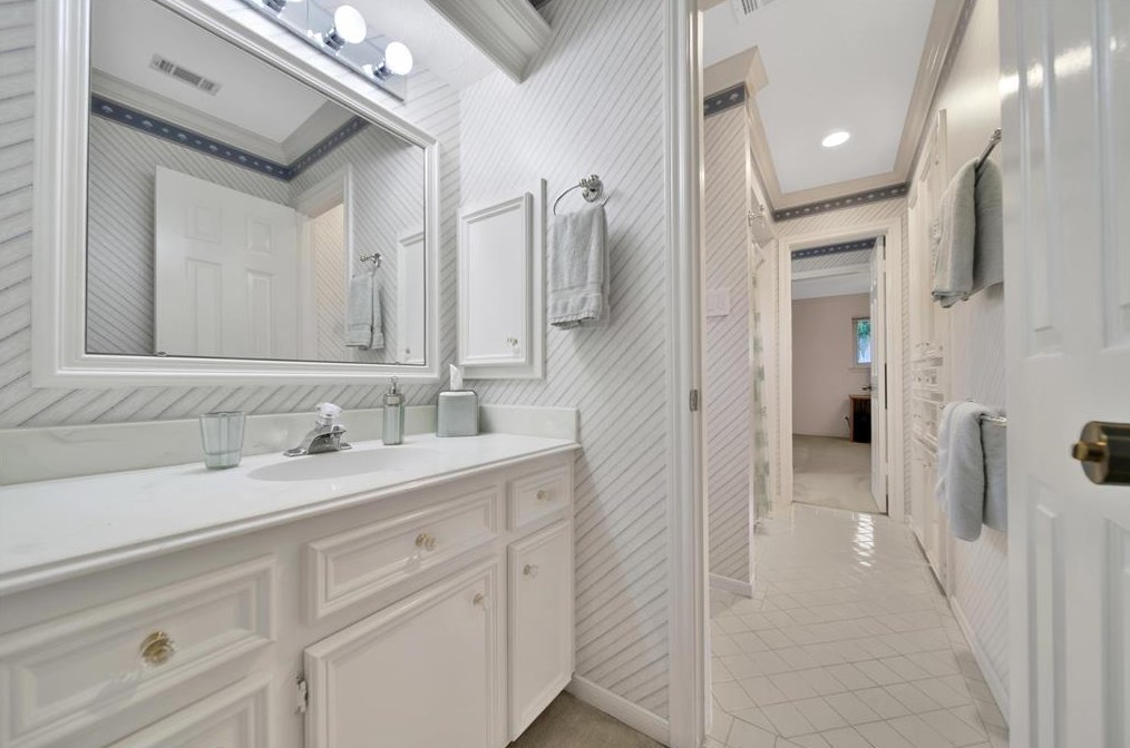 5815 Spring Lodge Dr, Humble TX 77345-2450 exterior