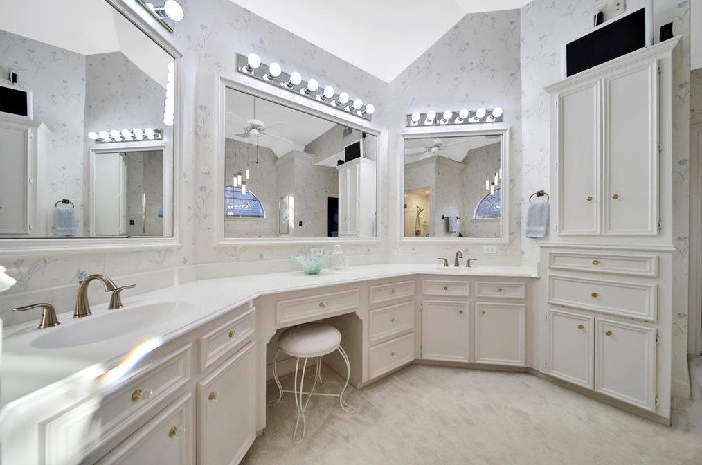 5815 Spring Lodge Dr, Humble TX 77345-2450 exterior