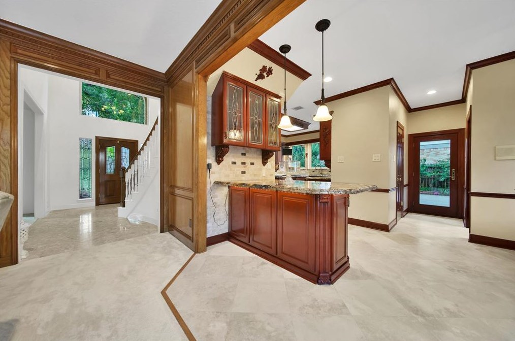 5815 Spring Lodge Dr, Humble TX 77345-2450 exterior