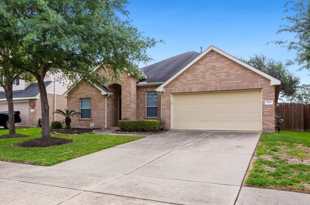 7015 Wheaton Hill Ln, Richmond, TX 77407