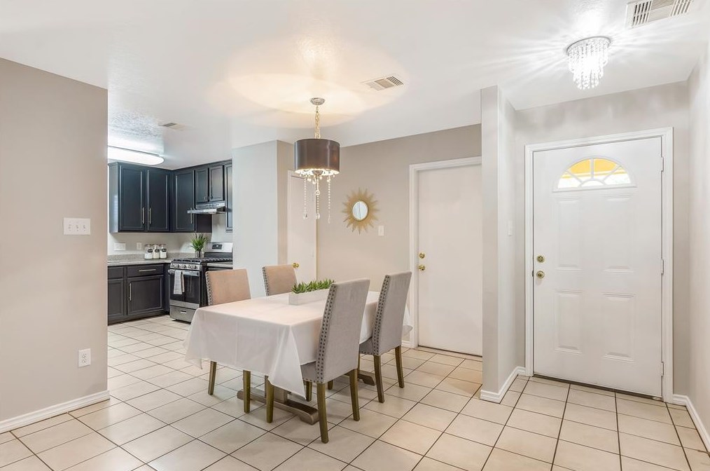 1804 Capron, Houston TX 77020-4008 exterior