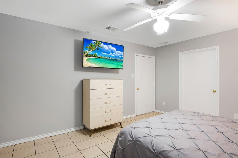 1804 Capron, Houston TX 77020-4008 exterior