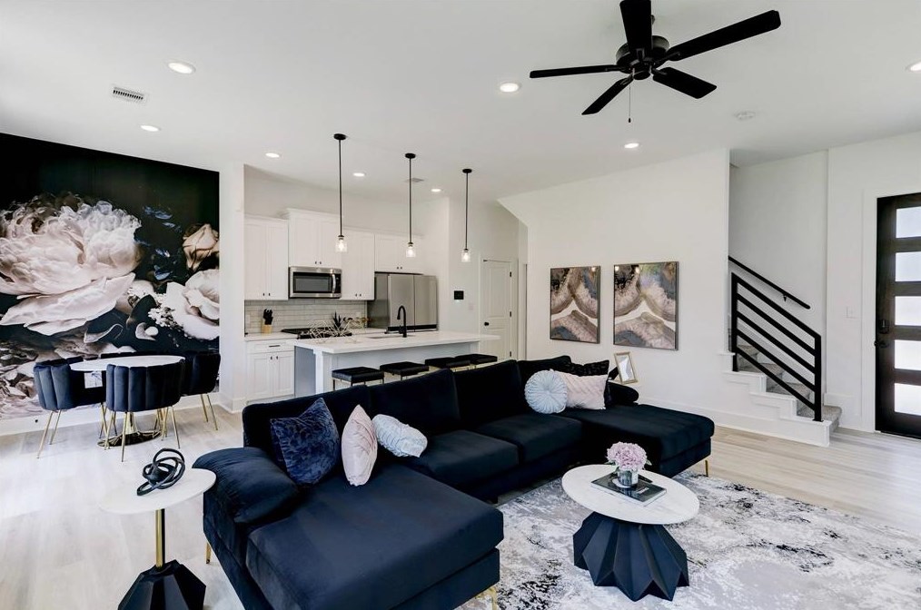 7010 Emma Lou St, Houston, TX 77091