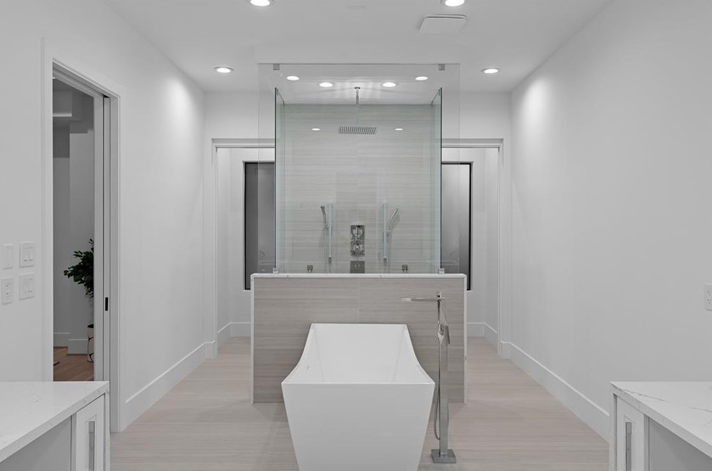 6502 Wharton St, Houston TX  77055-5349 exterior