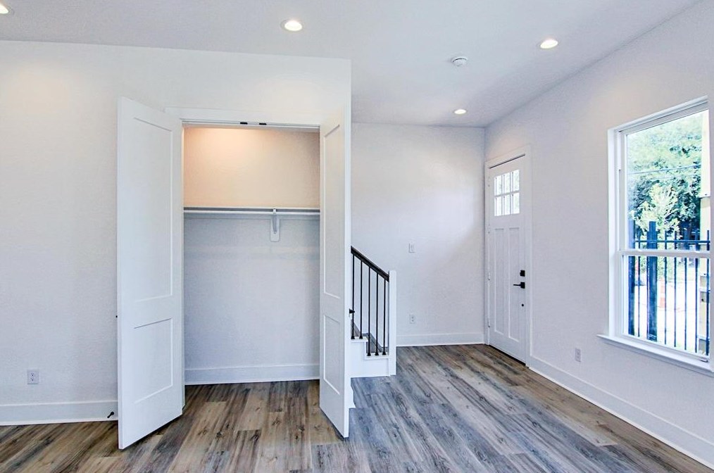 1216 Mcneil, Houston TX  77009-6421 exterior