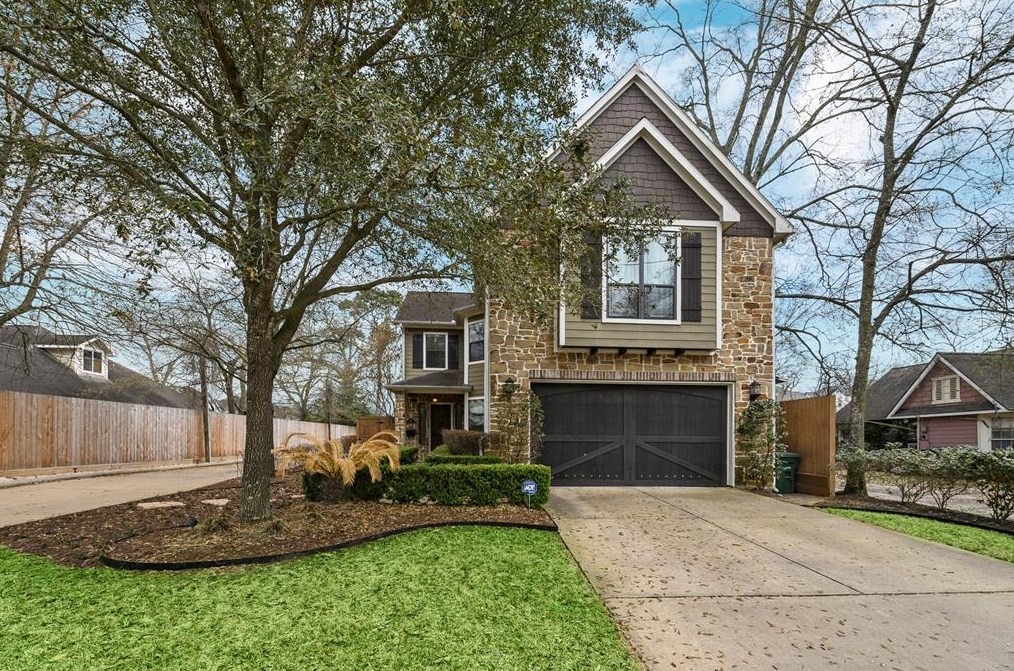 825 Fisher St, Houston, TX 77018-5325