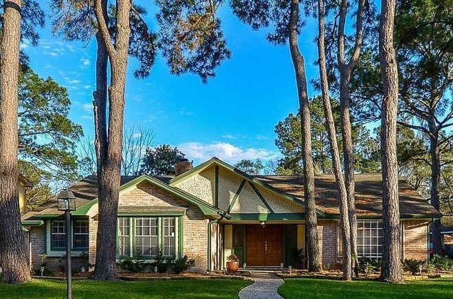 4903 Wind Chimes Dr, Houston, TX 77066