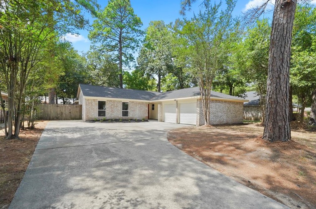 25415 Long Hill Ln, Spring, TX 77373-9150
