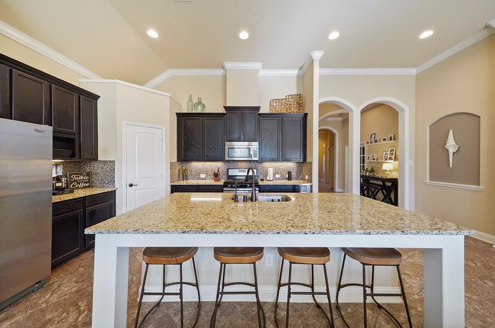 2445 Pamplona Ln, League City, TX 77573