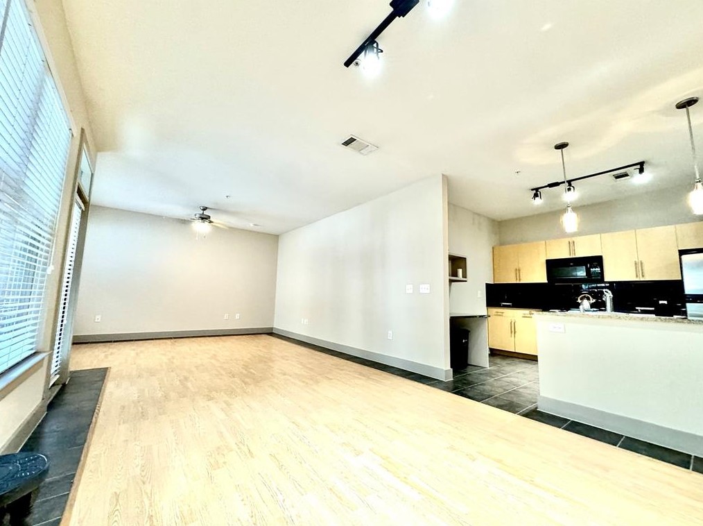 3660 Richmond Ave. #242, Houston, TX 77046