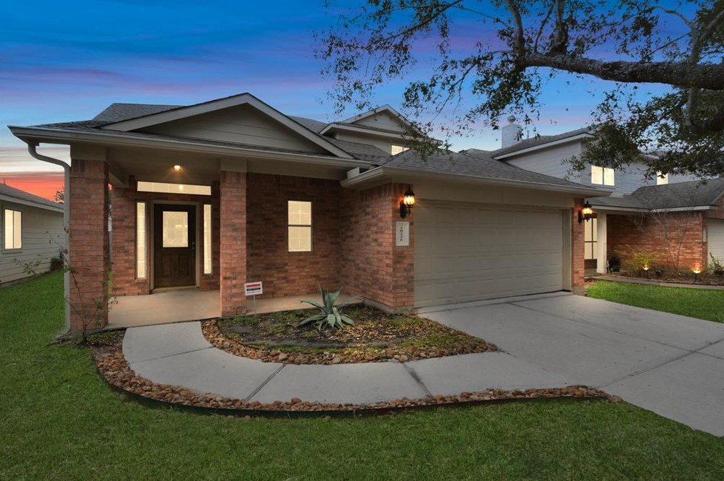 20226 Stonegrove Ct, Tomball, TX 77375
