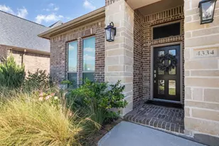 4334 Millers Creek Ln, Manvel, TX 77578 - Photo 2