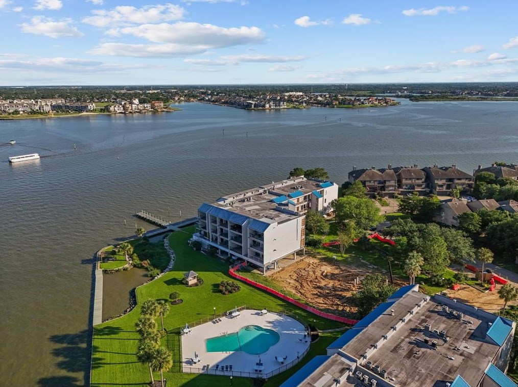 401 Lakeside Ln #212, Houston, TX 77058