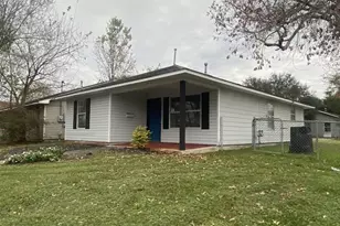 2002 Pannell St, Houston, TX 77020 - Photo 2