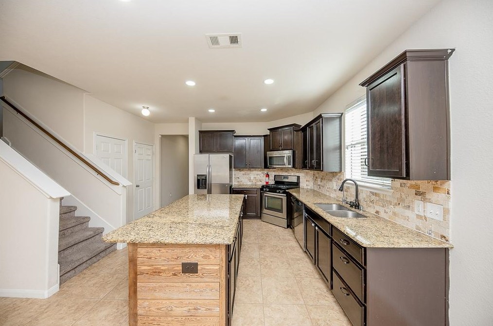 19239 Midnight Glen Dr, Cypress, TX 77429