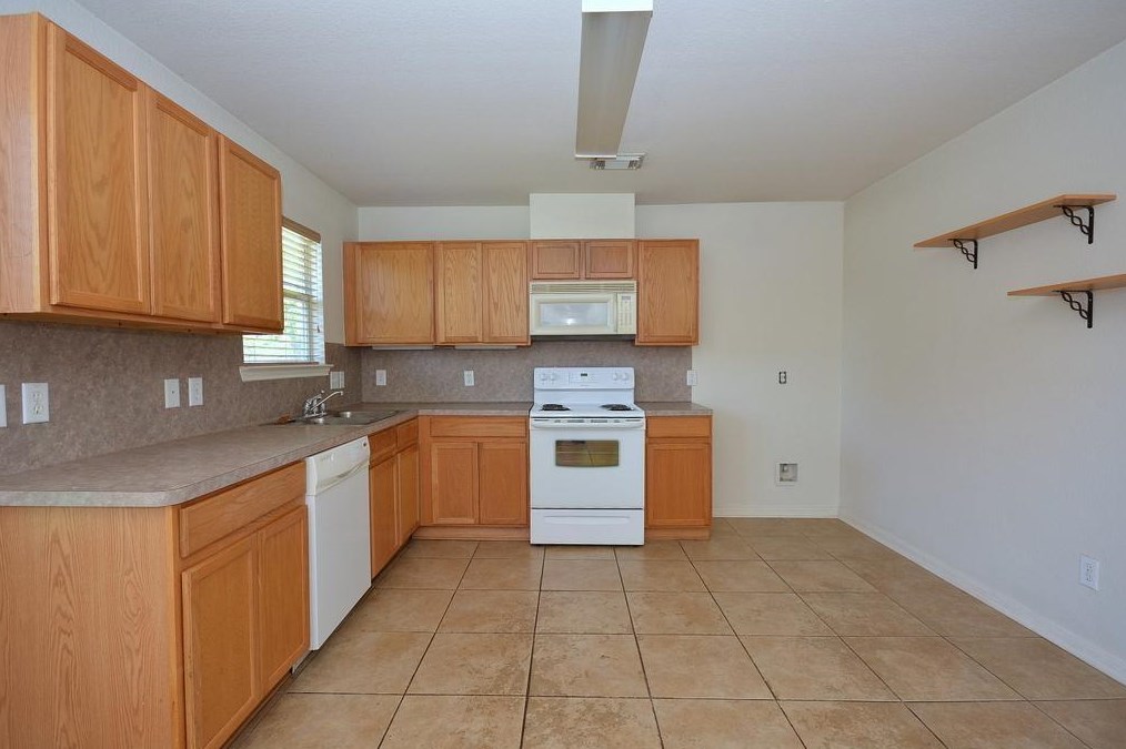 9306 Grove Haven Dr, Houston, TX 77083