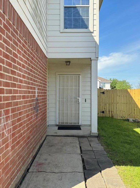 7114 Sedona Ct, Houston TX  77083-8062 exterior