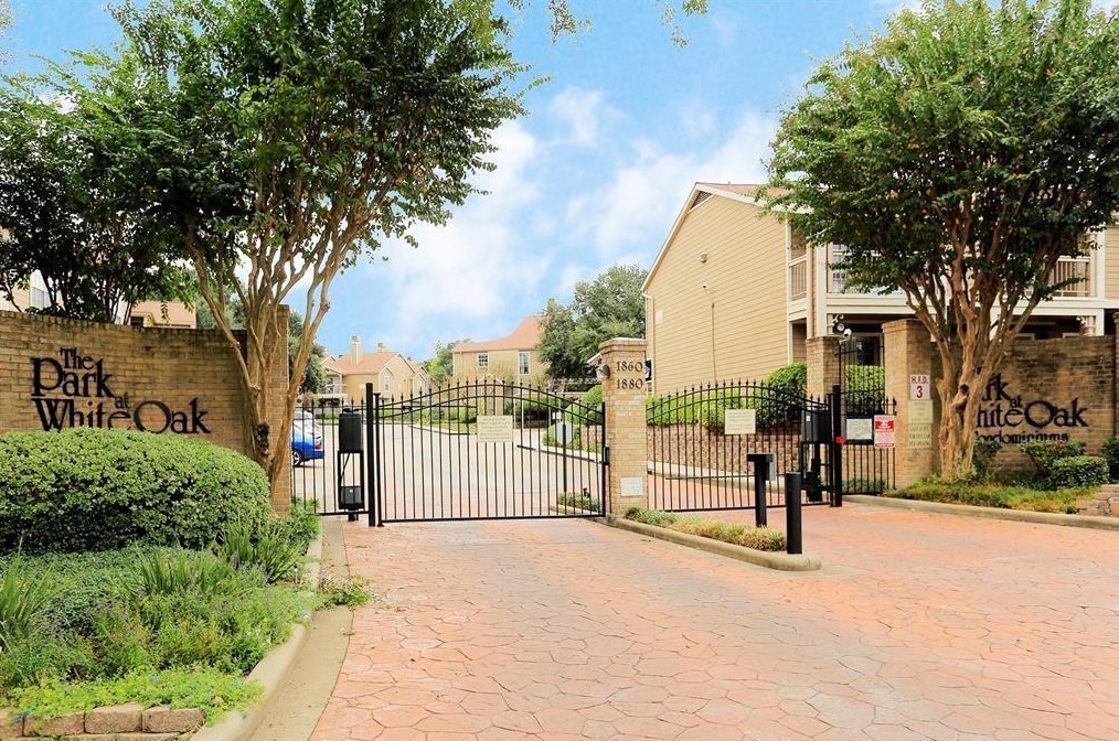 1860 White Oak Dr Apt 387, Houston, TX 77009