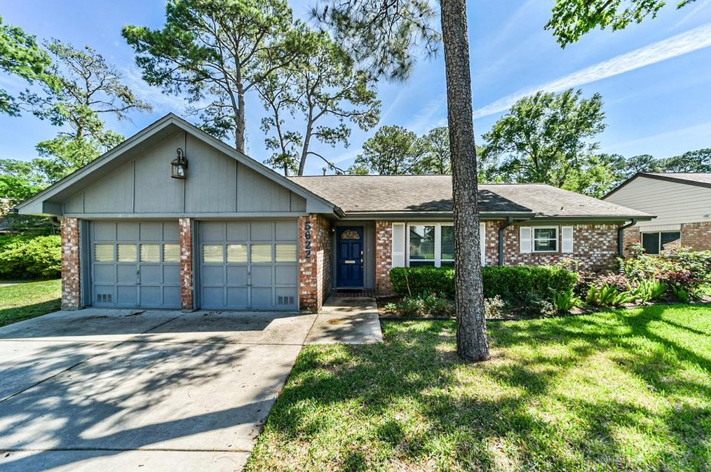 5622 Knobby Knoll Dr, Houston, TX 77092-2336