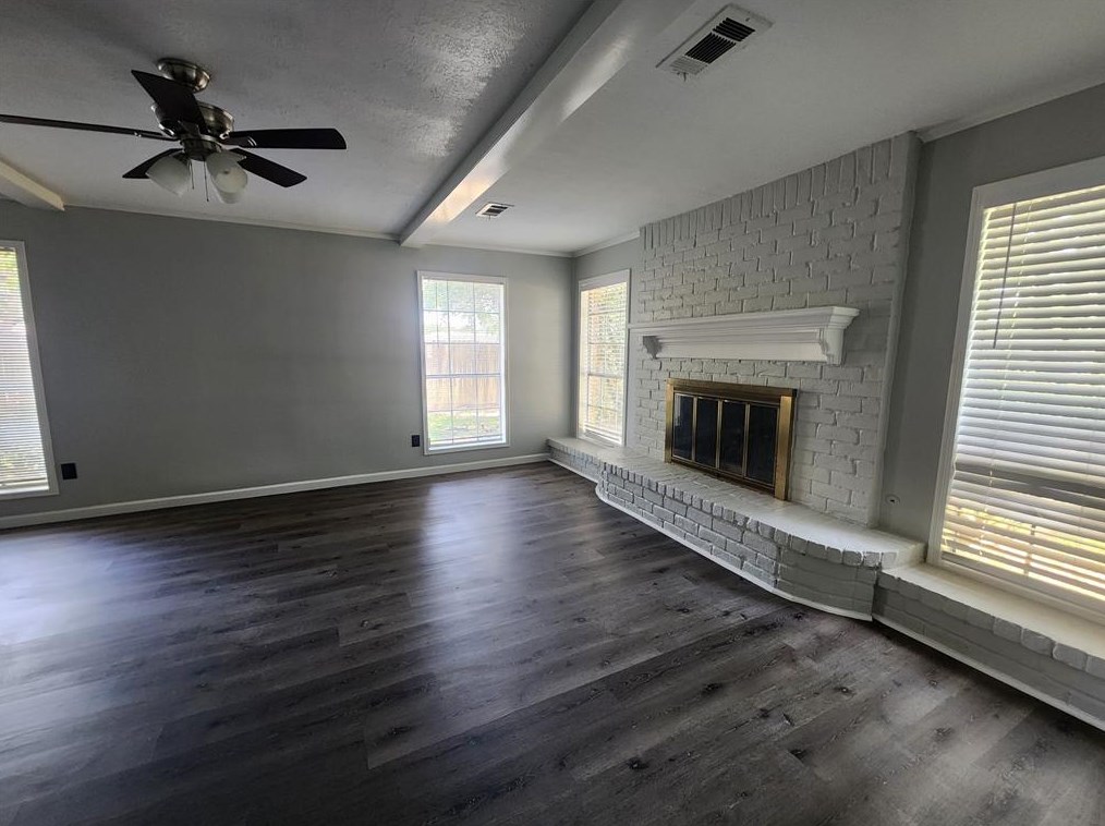 8102 Wycomb Dr, Houston TX  77070-3233 exterior