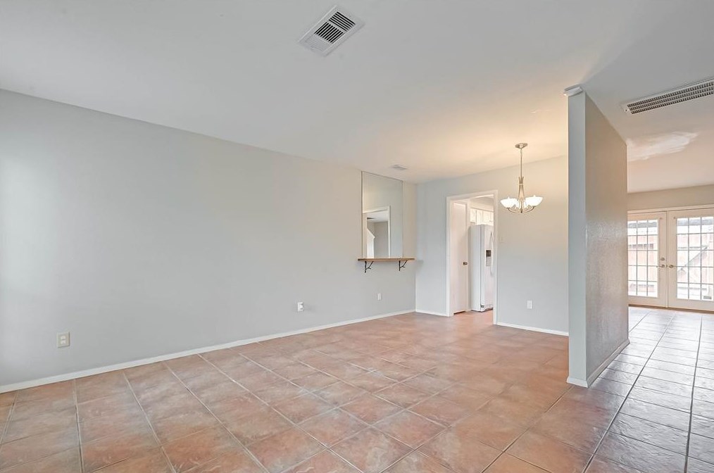 7807 Challie Ln, Houston TX  77088-4215 exterior