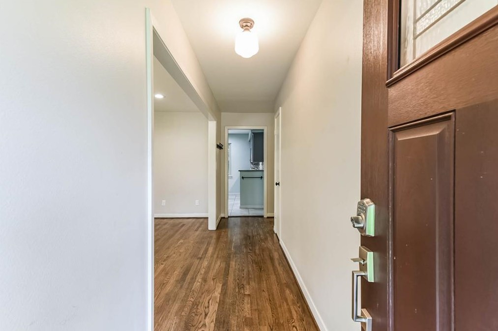 9510 Carousel Ln, Houston TX  77080-5354 exterior