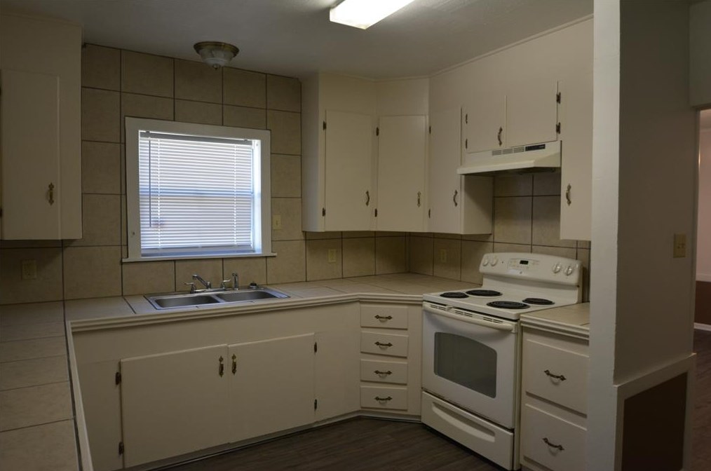 4606 Main St, Santa Fe, TX 77510-2103