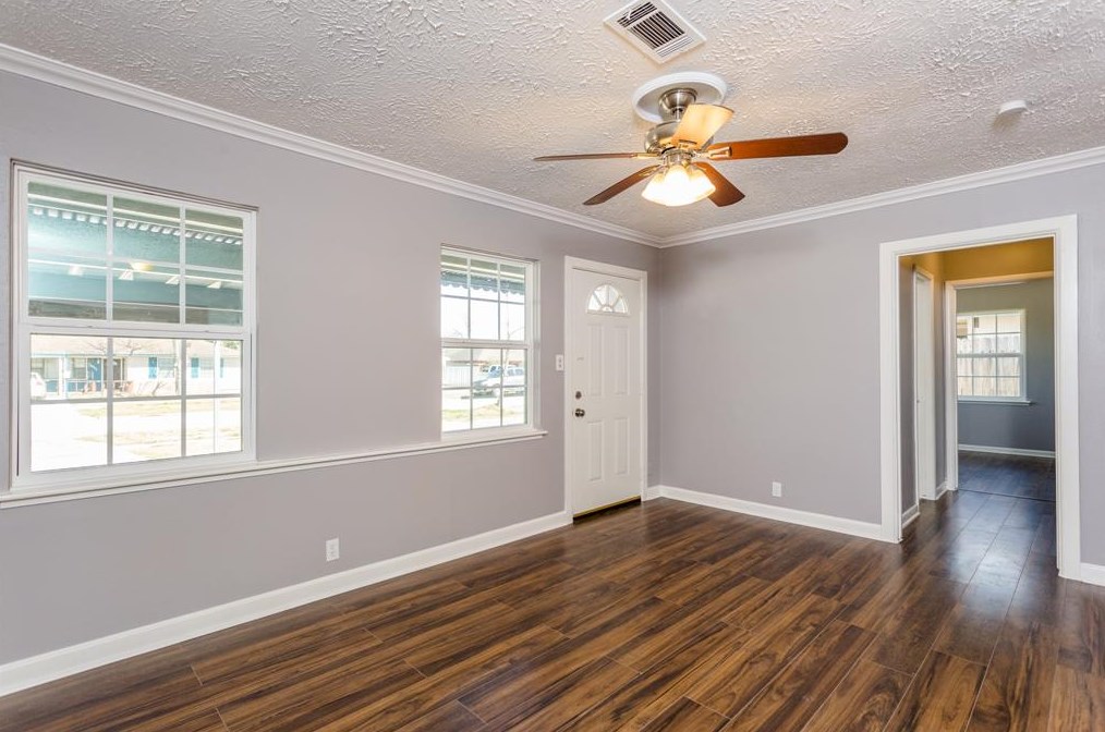 12022 Palmfree St, Houston, TX 77034-3834