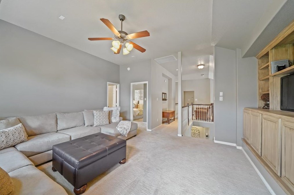1603 Brookstone Ln, Sugar Land TX  77479-1895 exterior