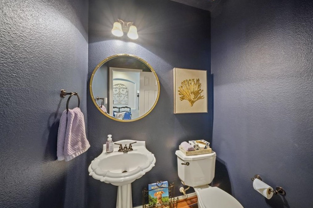 1603 Brookstone Ln, Sugar Land TX  77479-1895 exterior
