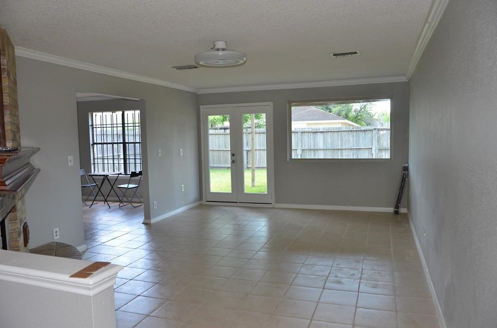 11315 Lands End Cir, Houston, TX 77099