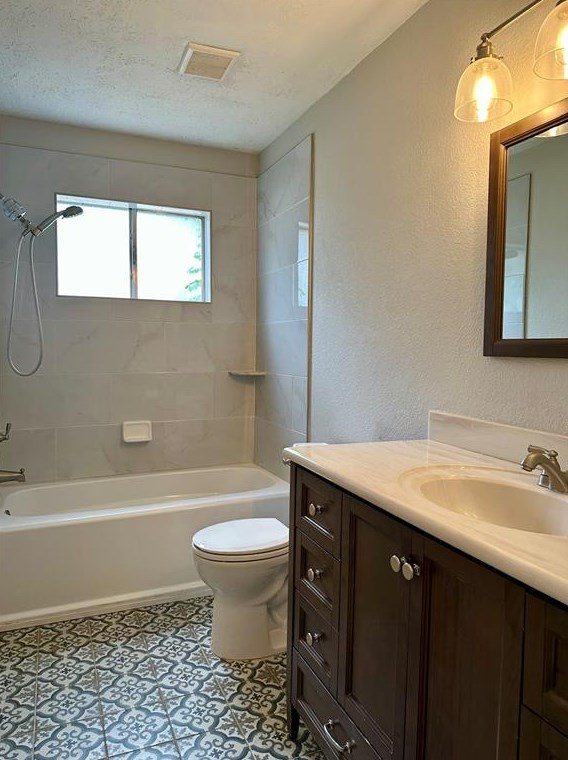 6815 Yardley Dr, Katy, TX 77494