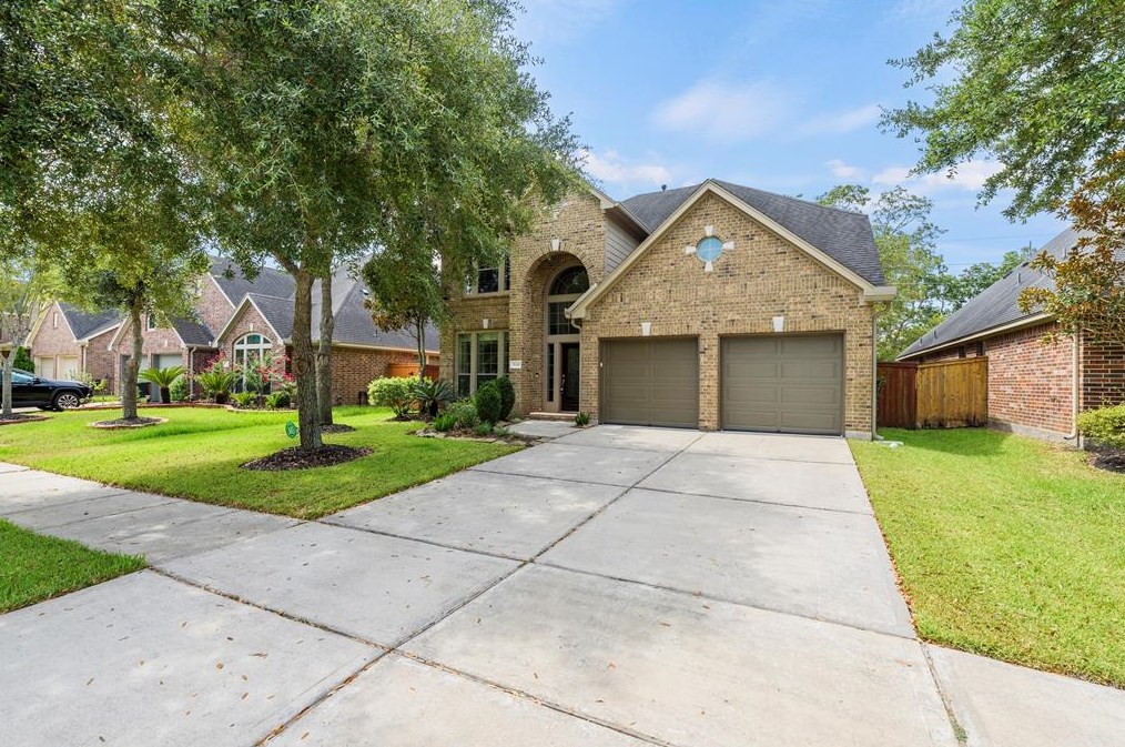 5710 Kendall Hill Ln, Sugar Land, TX 77479-4521