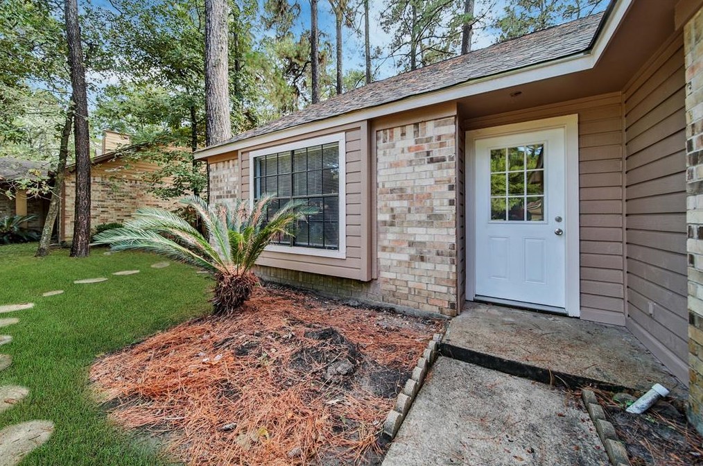 6 High Oaks Cir, Spring TX  77380-2854 exterior