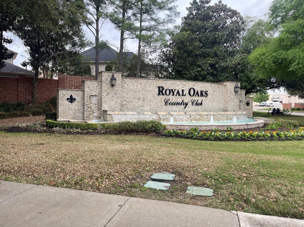 11515 St Germain Way, Houston TX  77082-2731 exterior