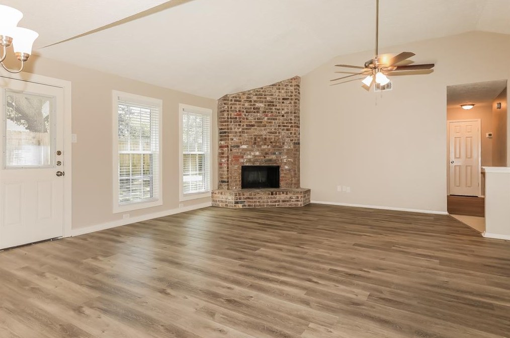 4703 Owens Creek Ln, Spring TX  77388-3842 exterior