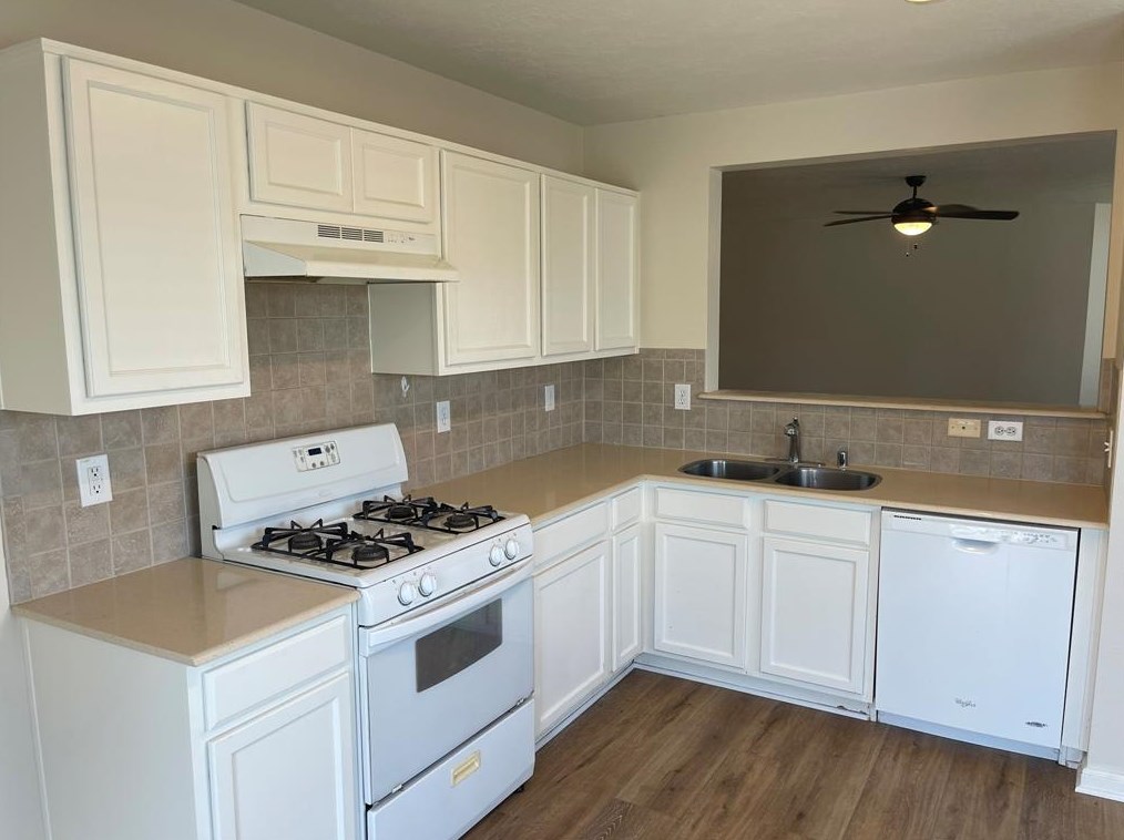 20515 Hillsdale Park Dr, Cypress, TX 77433