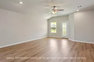 912 Legrand St, Brenham, TX 77833 - Photo 6